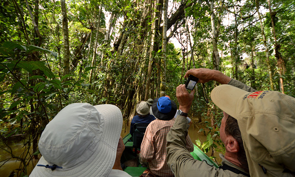 expedições na amazônia com Amazonia Expeditions Brazil a bordo de barcos exclusivos.